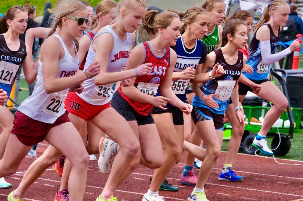 Juneau-Douglas High School: Yadaa.at Kalé senior Ida Meyer starts the Division I girls 1,600 meters during the 2025 ASAA/First Bank Alaska State Track & Field Championships on Saturday at Anchorages Dimond High School. (Klas Stolpe / Juneau Empire)