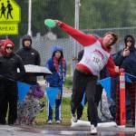 Juneau-Douglas High School: Yadaa.at Kalé senior Gunnar Tarver throws the discus during the 2025 ASAA/First Bank Alaska State Track & Field Championships on Saturday at Anchorages Dimond High School. (Klas Stolpe / Juneau Empire)