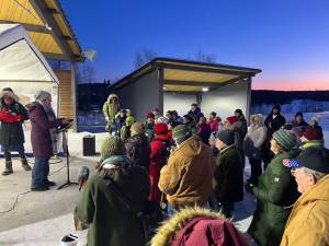 Photo courtesy Meredith Harber 
Over 90 community members gather at Soldotna Creek Park on Sunday, March 1, 2026, in Soldotna, Alaska, for a vigil held in observation of the recent deportation of Sonia Espinoza Arriaga and her children.
